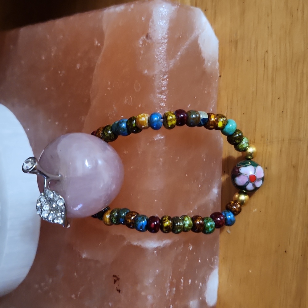 Stretchy bracelet
